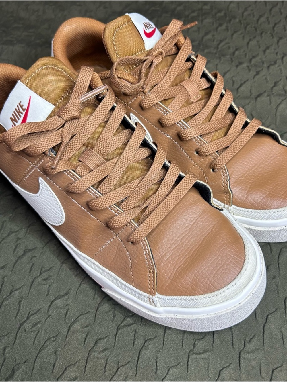 Nike Court Legacy sneakers Tan/Camel with white swoosh Women’s 8.5